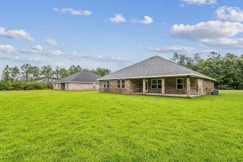 Exterior - 6629 Prosperity Ln, Milton, FL 32570 photo 5 of 7