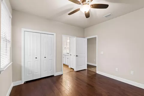Bedroom - 48 Madiera Dr, Freeport, FL 32439 photo 2 of 5