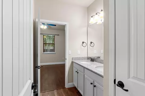 Entry Way - 48 Madiera Dr, Freeport, FL 32439 photo 6 of 7
