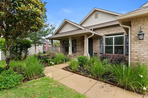 Exterior - 48 Madiera Dr, Freeport, FL 32439 photo 12 of 18