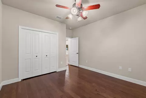 Bedroom - 48 Madiera Dr, Freeport, FL 32439 photo 5 of 5