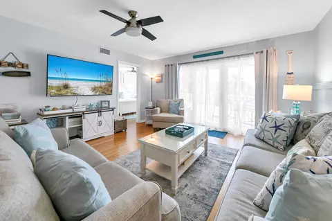 895 Santa Rosa Blvd #206, Fort Walton Beach, FL 32548