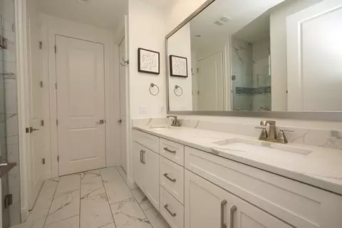 Bath - 1144 Deer Moss Loop, Niceville, FL 32578 photo 1 of 7