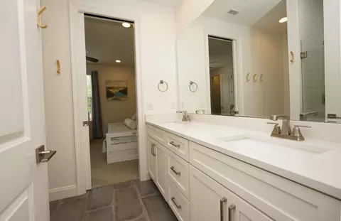 Bath - 1144 Deer Moss Loop, Niceville, FL 32578 photo 4 of 7