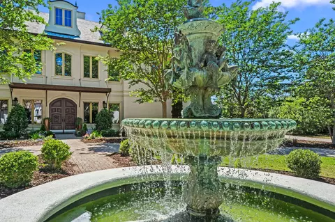 434 Captains Cir, Destin, FL 32541