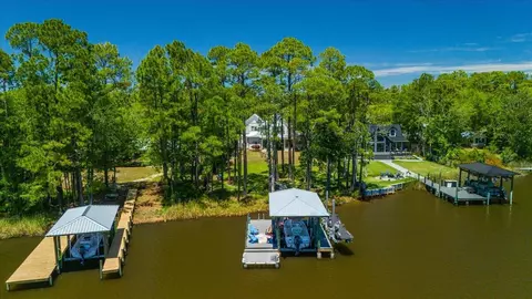 103 W Bayou Forest Dr, Freeport, FL 32439