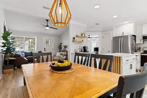 506 Dolphin Dr, Panama City Beach, FL 32413