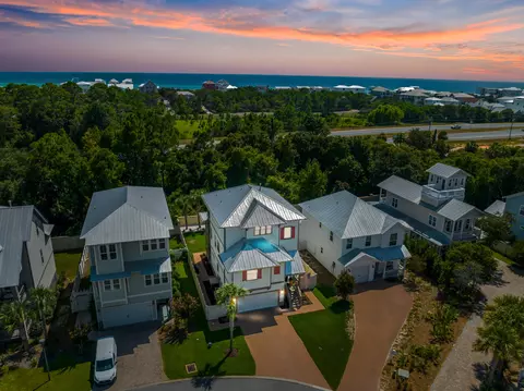 52 S Grande Pointe Dr, Inlet Beach, FL 32461