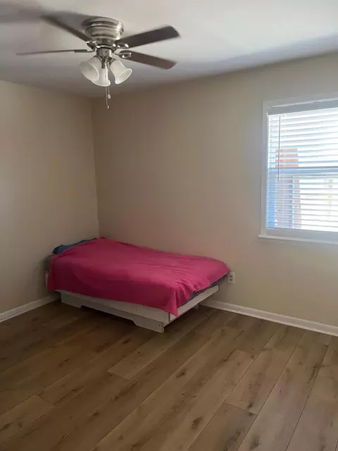 Bedroom - 418 Snapper Dr, Destin, FL 32541 photo 2 of 2
