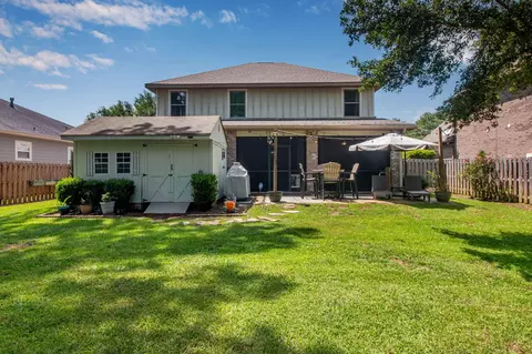 Exterior - 40 Quiet Cv, Freeport, FL 32439 photo 5 of 10