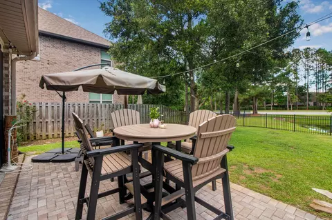 Exterior - 40 Quiet Cv, Freeport, FL 32439 photo 7 of 10