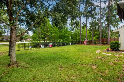 Exterior - 40 Quiet Cv, Freeport, FL 32439 photo 6 of 10