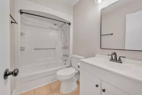 Bath - 2317 Lewis St, Crestview, FL 32536 photo 1 of 3