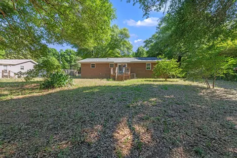 Exterior - 2317 Lewis St, Crestview, FL 32536 photo 2 of 3