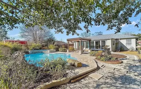 9435 E River Dr, Navarre, FL 32566