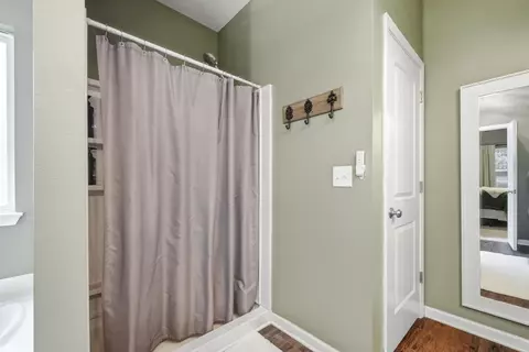 Bath - 209 Nelly St, Freeport, FL 32439 photo 6 of 8