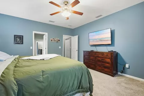 Bedroom - 209 Nelly St, Freeport, FL 32439 photo 4 of 8