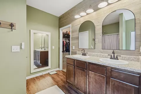 Bath - 209 Nelly St, Freeport, FL 32439 photo 1 of 8
