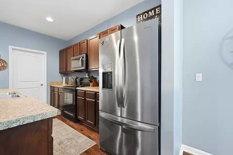 Kitchen - 209 Nelly St, Freeport, FL 32439 photo 3 of 6
