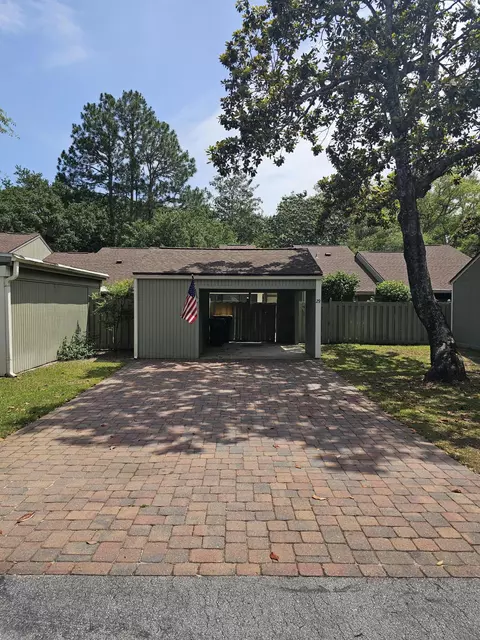 900 Bay Dr #29, Niceville, FL 32578