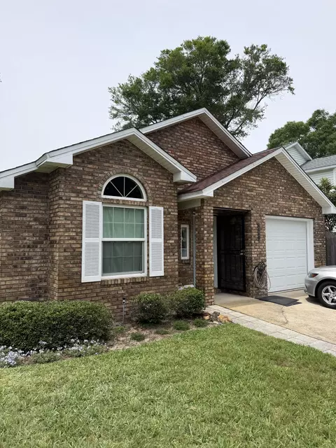 2221 Monahan Ct, Fort Walton Beach, FL 32547