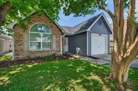 3022 Yorktown Cir, Fort Walton Beach, FL 32547