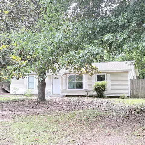 1321 Sunshine Dr, Crestview, FL 32539