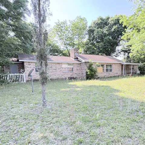 656 Mcclelland St, Crestview, FL 32536 photo 3