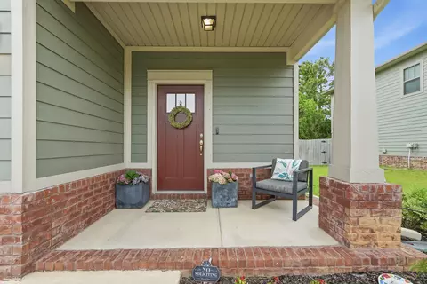 2267 Janet St, Navarre, FL 32566