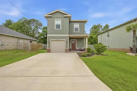 2267 Janet St, Navarre, FL 32566