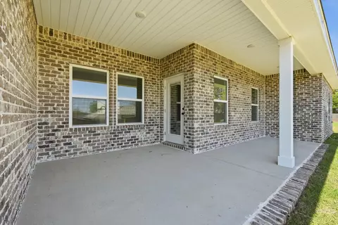 Exterior - 2809 Blackbird Ct, Crestview, FL 32539 photo 4 of 4