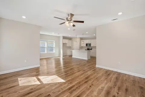 Living - 2808 Blackbird Ct, Crestview, FL 32539 photo 2 of 3