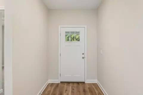 Entry Way - 2808 Blackbird Ct, Crestview, FL 32539 photo 1 of 2
