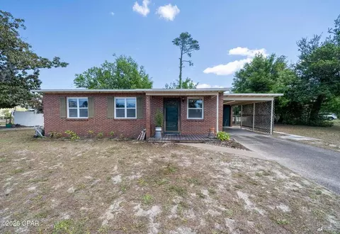 2100 W Norwood Dr, Panama City, FL 32405