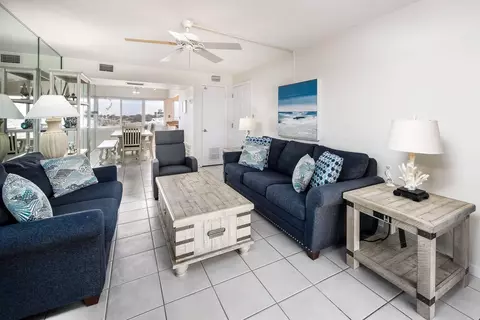 1530 SE Miracle Strip Pkwy #112C, Fort Walton Beach, FL 32548