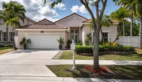 1102 Hickory Way, Weston, FL 33327