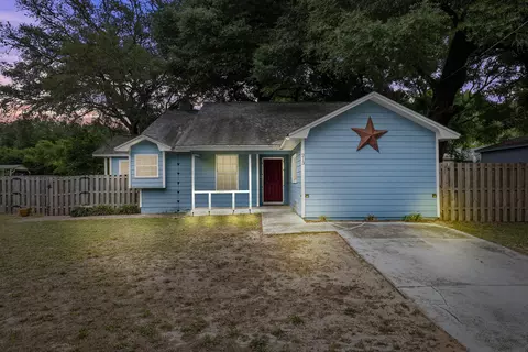 213 Cadillac Ave, Niceville, FL 32578