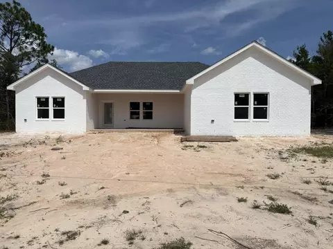 290 E Picasso Cir, Defuniak Springs, FL 32433