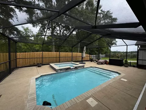 Exterior - 2835 Gemstone Cir, Pace, FL 32571 photo 5 of 8