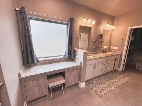 Bath - 2835 Gemstone Cir, Pace, FL 32571 photo 5 of 6