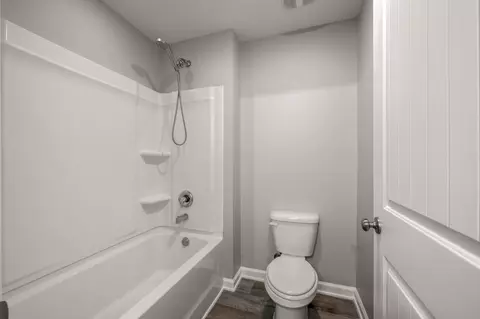 Bath - 1111 Capocci Ct, Crestview, FL 32539 photo 6 of 6