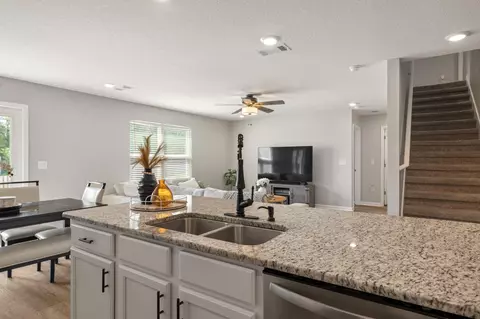 Kitchen - 1111 Capocci Ct, Crestview, FL 32539 photo 4 of 7