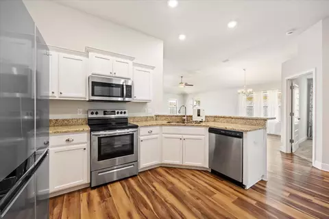 Kitchen - 232 Baycliff Dr, Crestview, FL 32536 photo 2 of 2