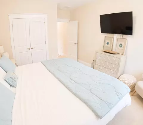 Bedroom - 285 Mill Pond Cv, Freeport, FL 32439 photo 8 of 8