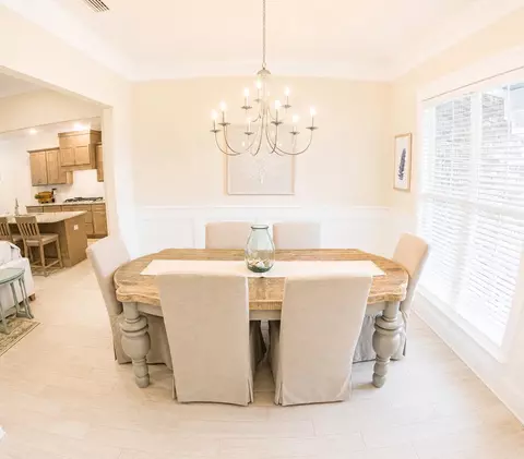 Dining - 285 Mill Pond Cv, Freeport, FL 32439 photo 1 of 2