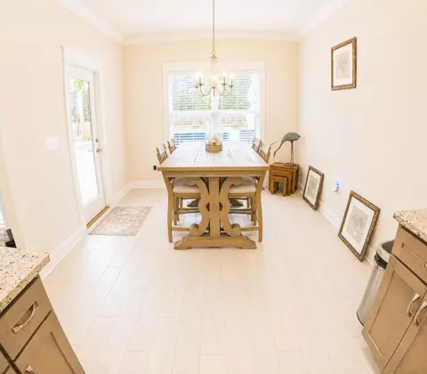 Dining - 285 Mill Pond Cv, Freeport, FL 32439 photo 2 of 2