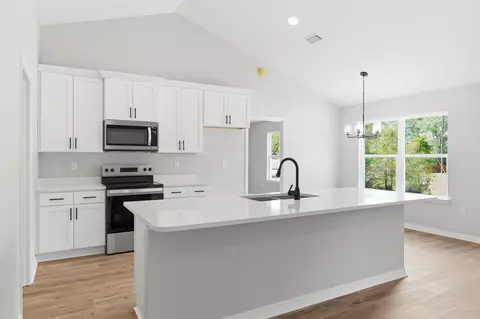 101 Stephens Ln #B, Crestview, FL 32539 photo 8