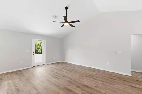 101 Stephens Ln #B, Crestview, FL 32539 photo 6