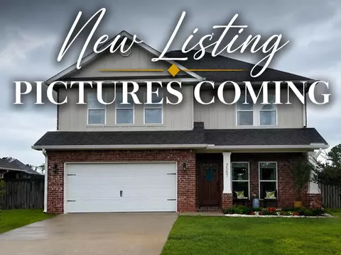 3557 Turquoise Dr, Navarre, FL 32566
