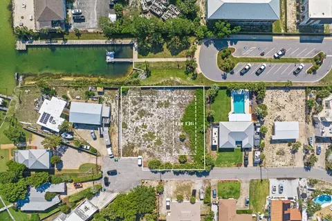 410 Cobia Ave, Fort Walton Beach, FL 32548